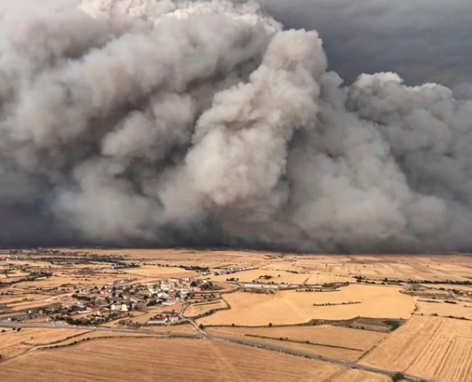 Fire in Catalonia Wildfire Kills Two Farmers Amid Heat Wave- Fire in Catalonia Wildfire Kills Two Farmers Amid Heat Wave-